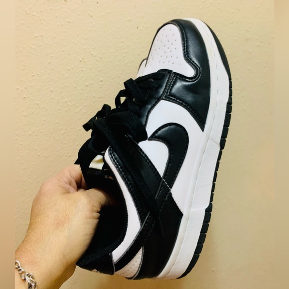 SOLD OUT Nike dunk low women Size :7 US  24 Cm - Picture 6 of 7